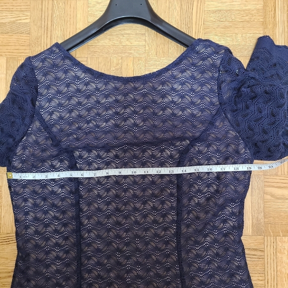 Coastal Grandm Large lace navy shift dress with stretch - Picture 9 of 11